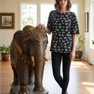 Karen Scott Black t-shirt with white elephant design